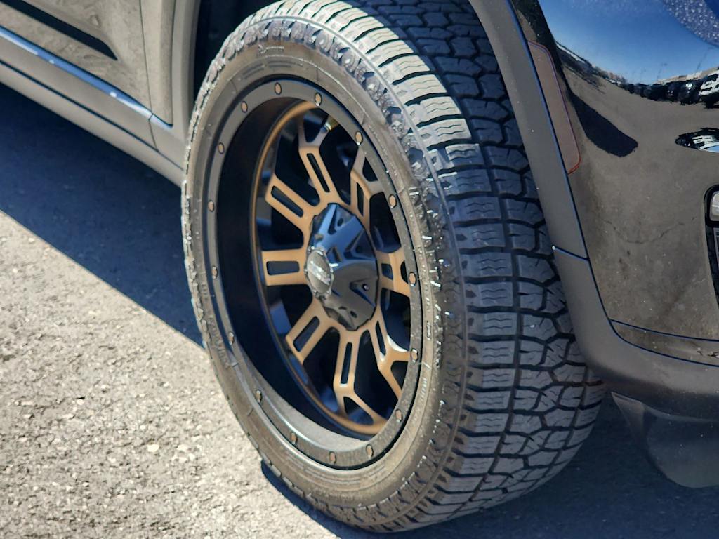 Thumbnail: 2023 Jeep Grand Cherokee L - 8