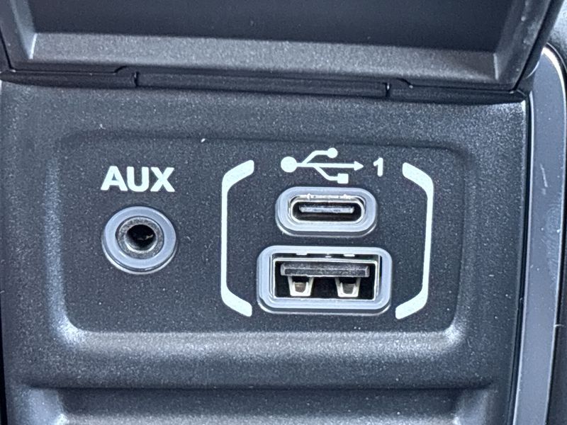 Thumbnail: 2025 Jeep Wrangler - 27