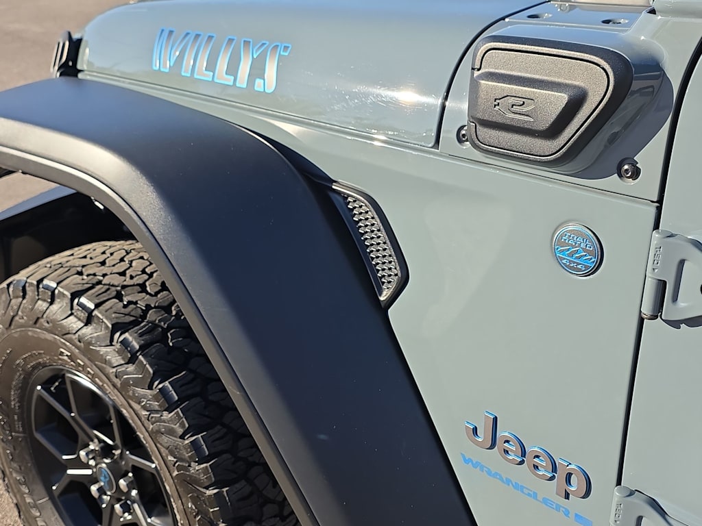 Thumbnail: 2024 Jeep Wrangler - 23