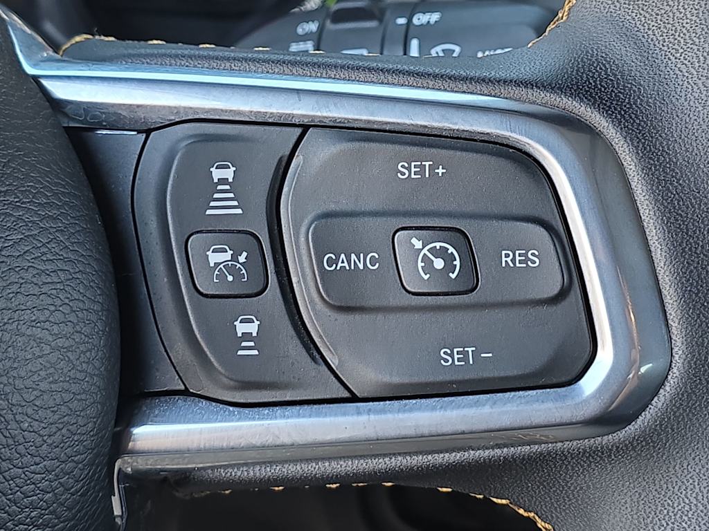 Thumbnail: 2024 Jeep Wrangler - 28