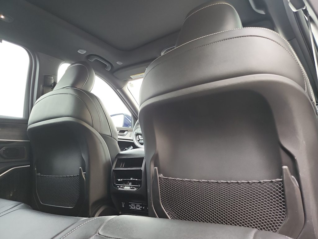 Thumbnail: 2024 Jeep Grand Cherokee - 18