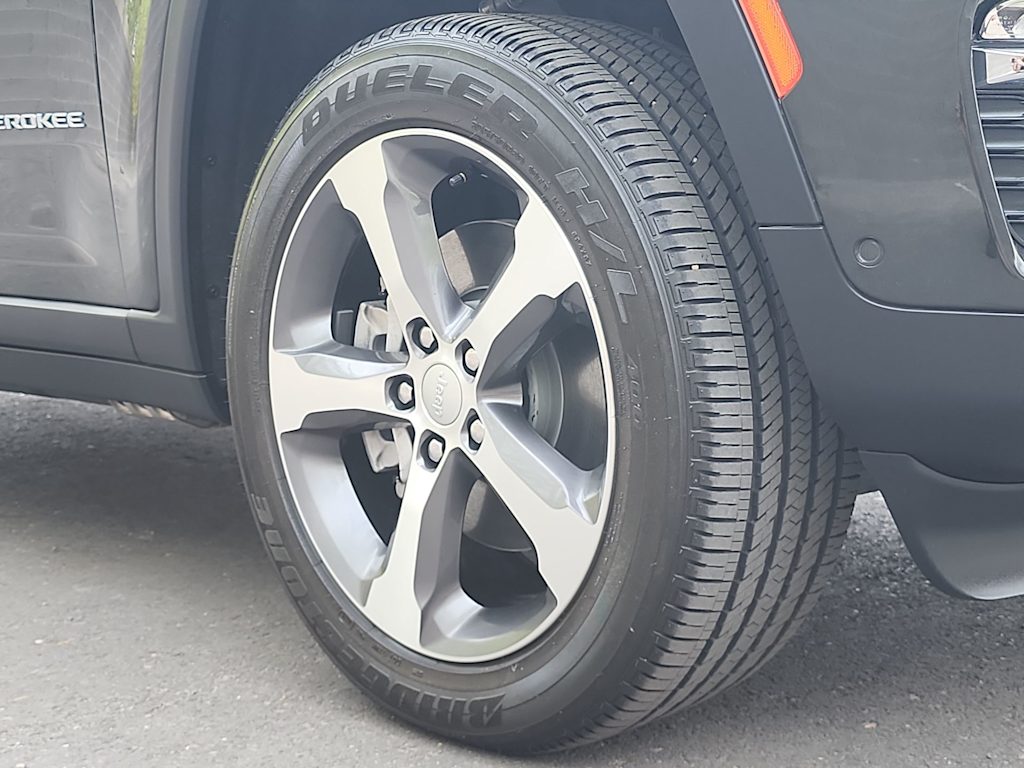 Thumbnail: 2024 Jeep Grand Cherokee - 8