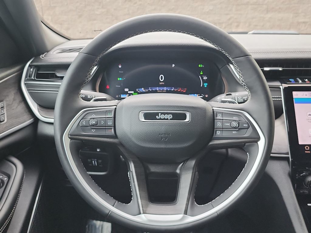 Thumbnail: 2024 Jeep Grand Cherokee - 14