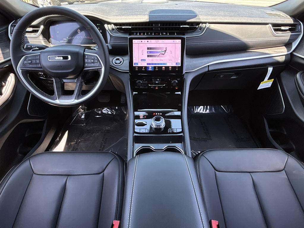 Thumbnail: 2025 Jeep Grand Cherokee - 10