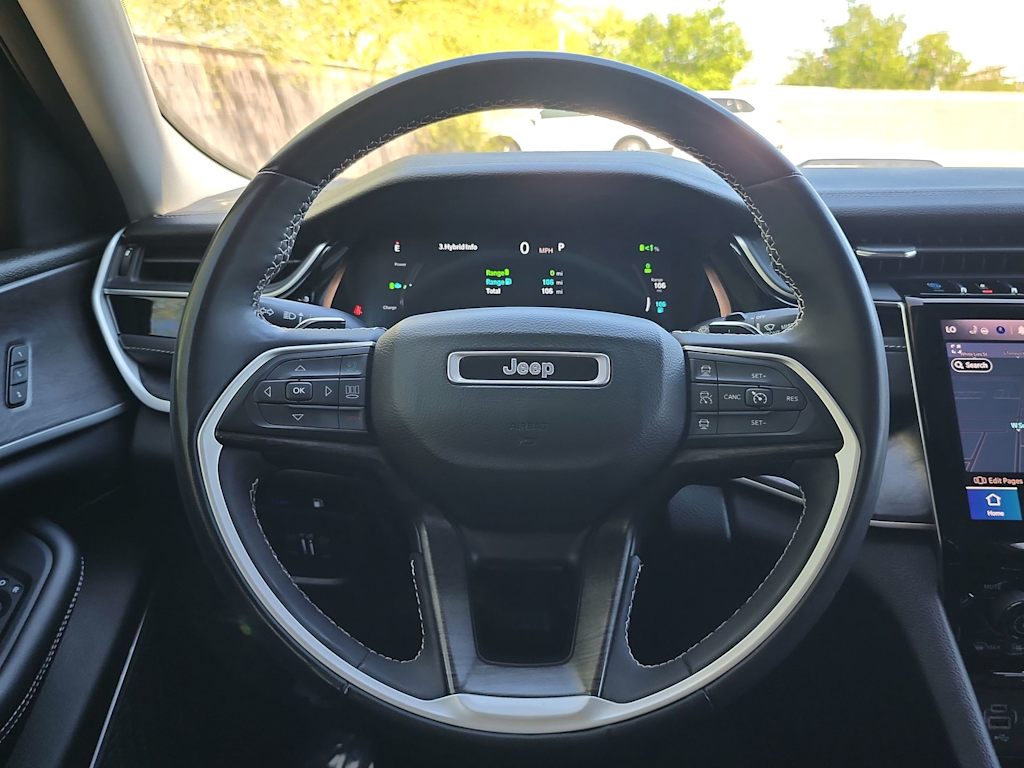 Thumbnail: 2023 Jeep Grand Cherokee - 14