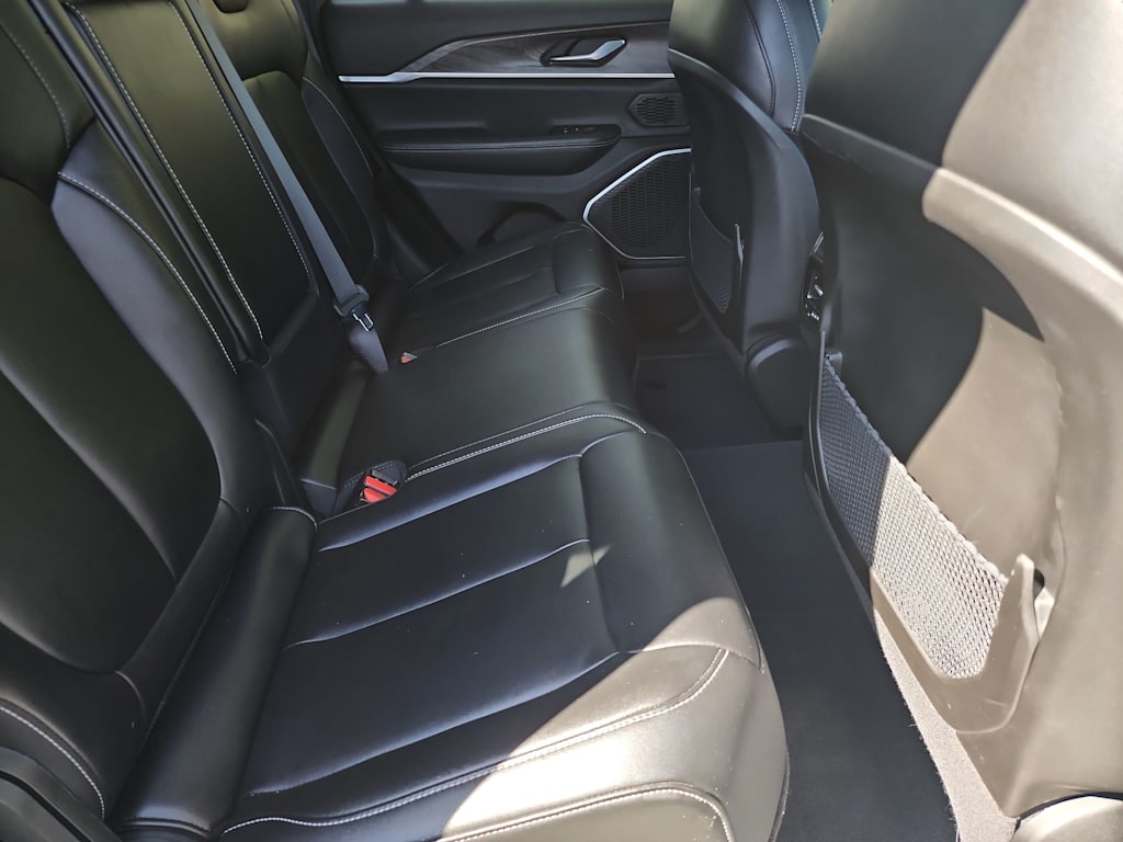 Thumbnail: 2023 Jeep Grand Cherokee - 13