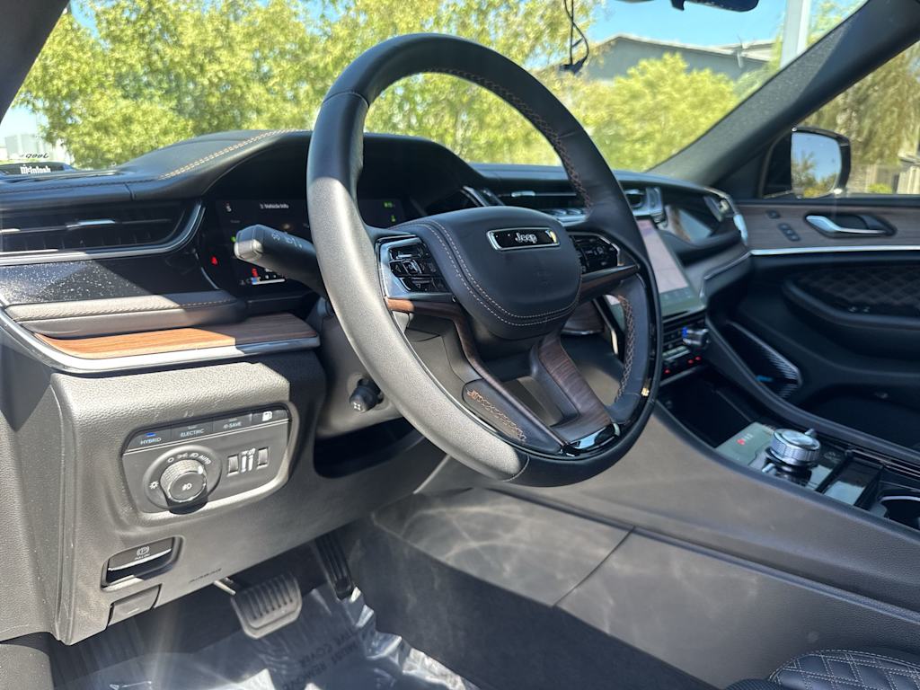 Thumbnail: 2024 Jeep Grand Cherokee - 2
