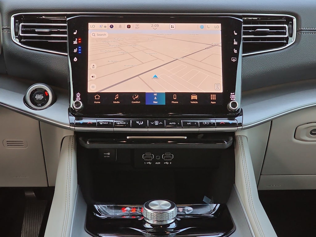 Thumbnail: 2026 Jeep Grand Wagoneer - 14