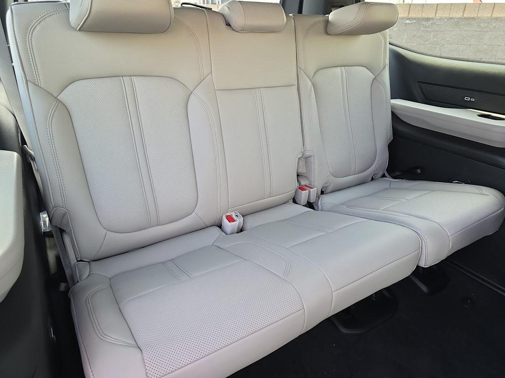 Thumbnail: 2026 Jeep Grand Wagoneer - 42