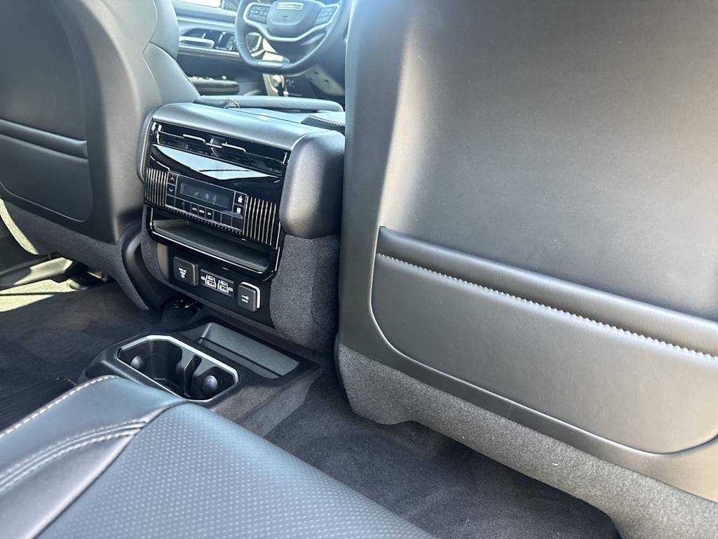 Thumbnail: 2026 Jeep Grand Wagoneer - 15