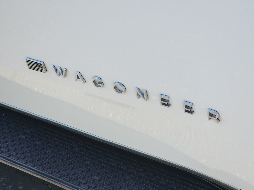 Thumbnail: 2023 Jeep Wagoneer - 7