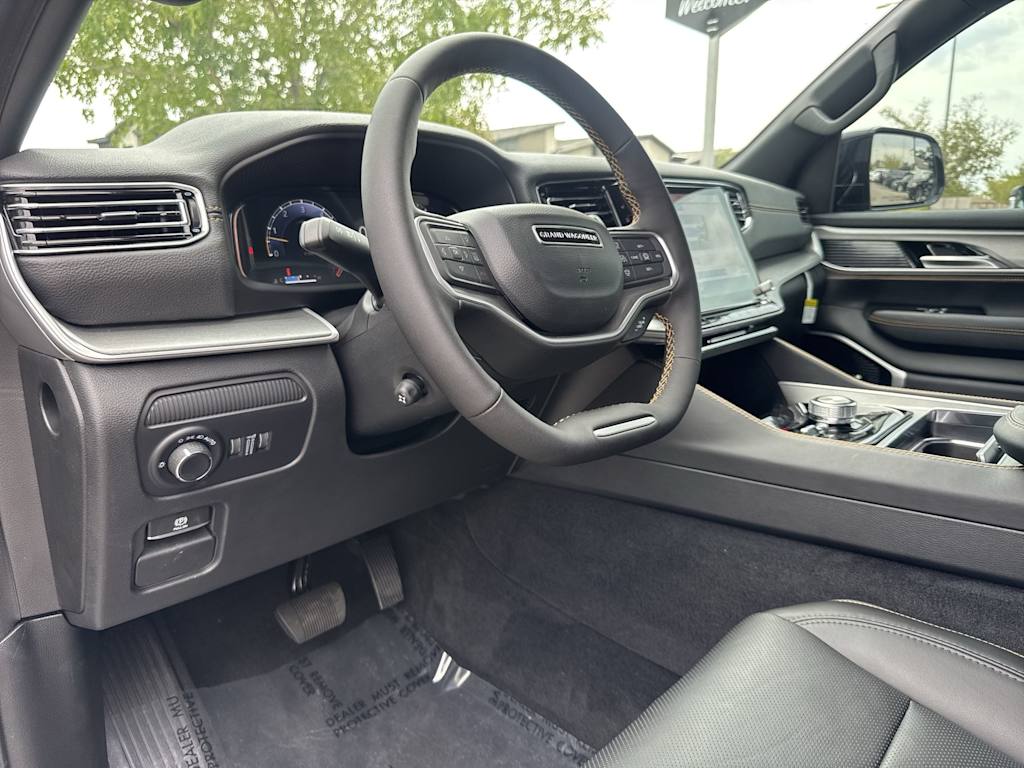 Thumbnail: 2026 Jeep Grand Wagoneer - 2