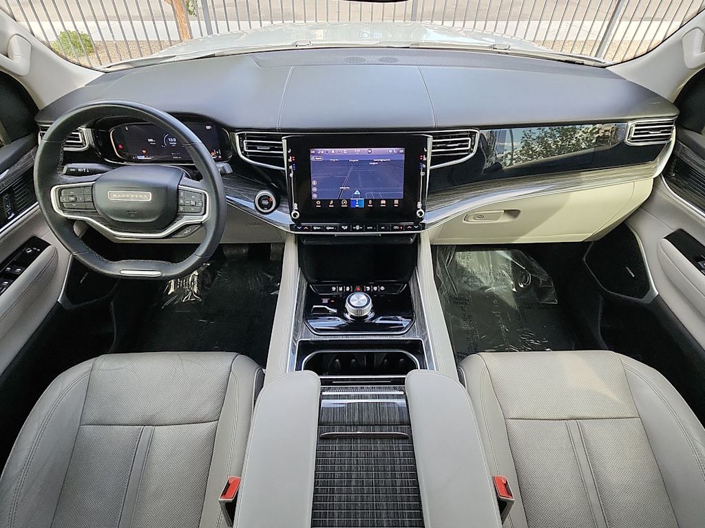 Thumbnail: 2022 Jeep Wagoneer - 8