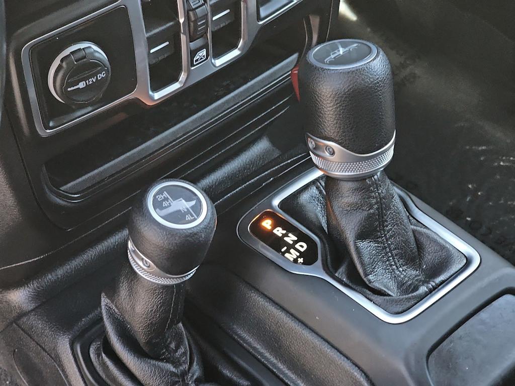 Thumbnail: 2021 Jeep Gladiator - 16