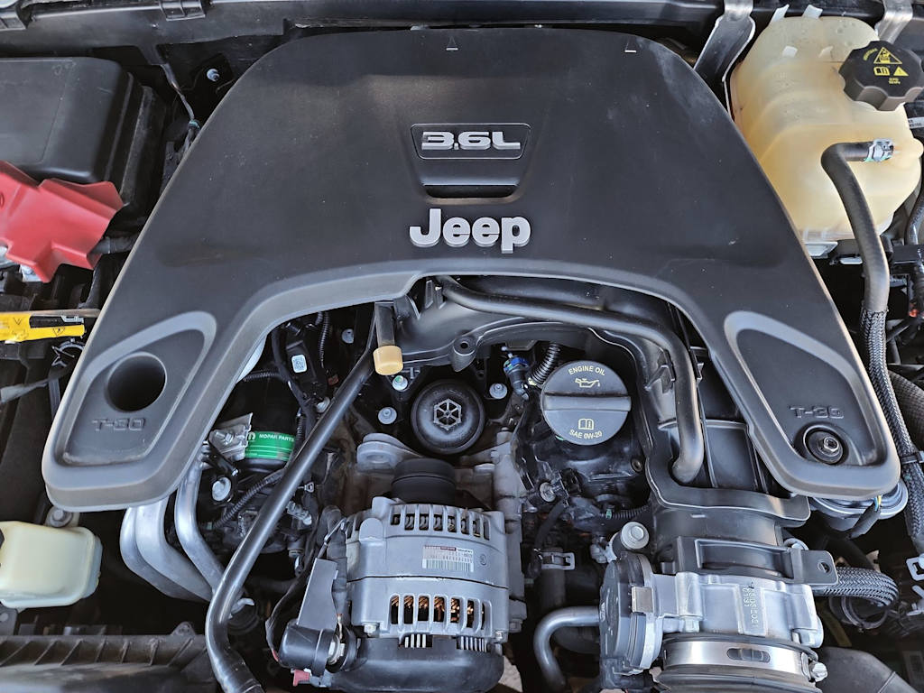 Thumbnail: 2021 Jeep Gladiator - 9