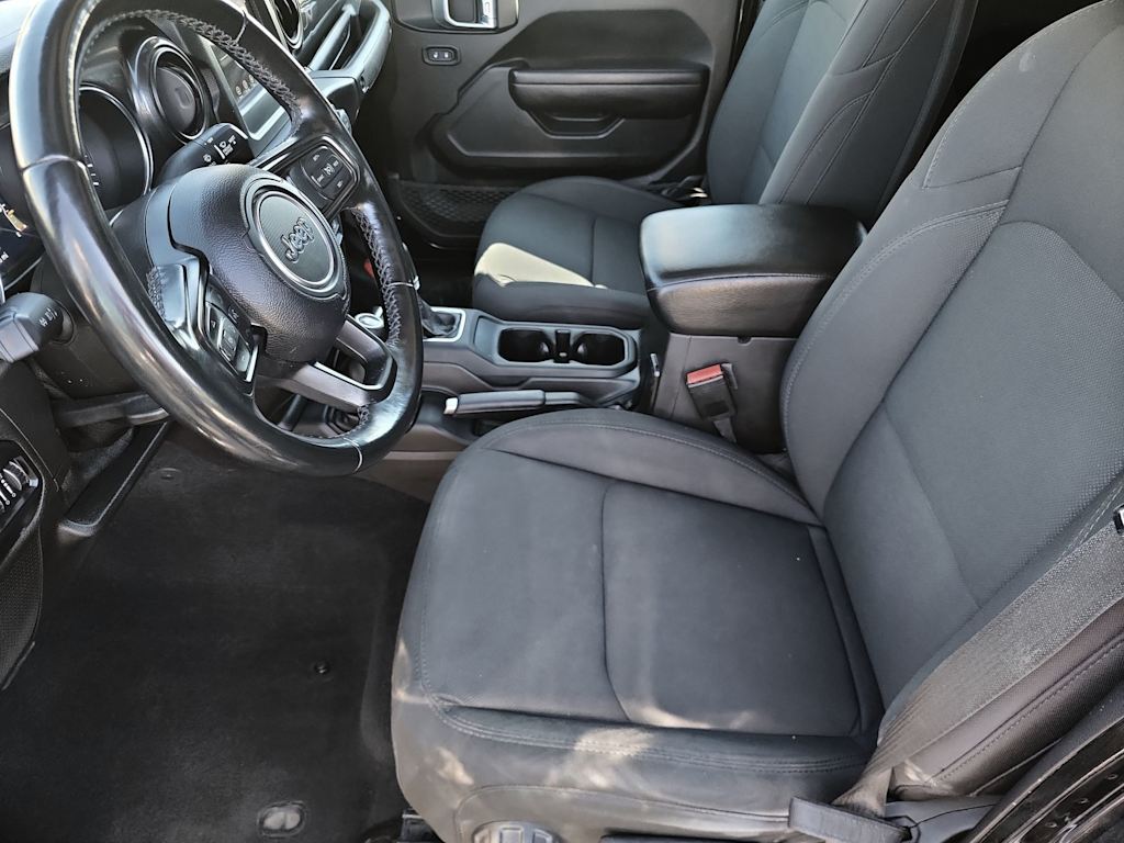 Thumbnail: 2021 Jeep Gladiator - 11