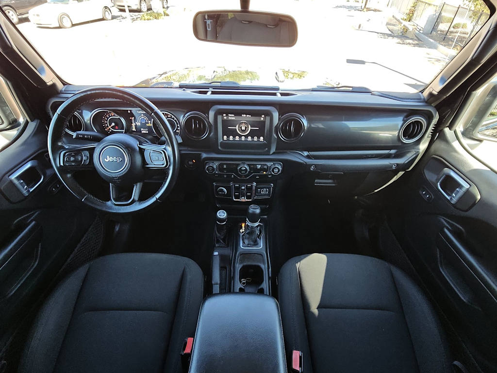 Thumbnail: 2021 Jeep Gladiator - 14