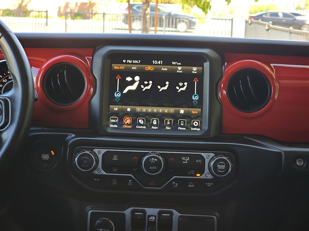 Thumbnail: 2021 Jeep Gladiator - 15