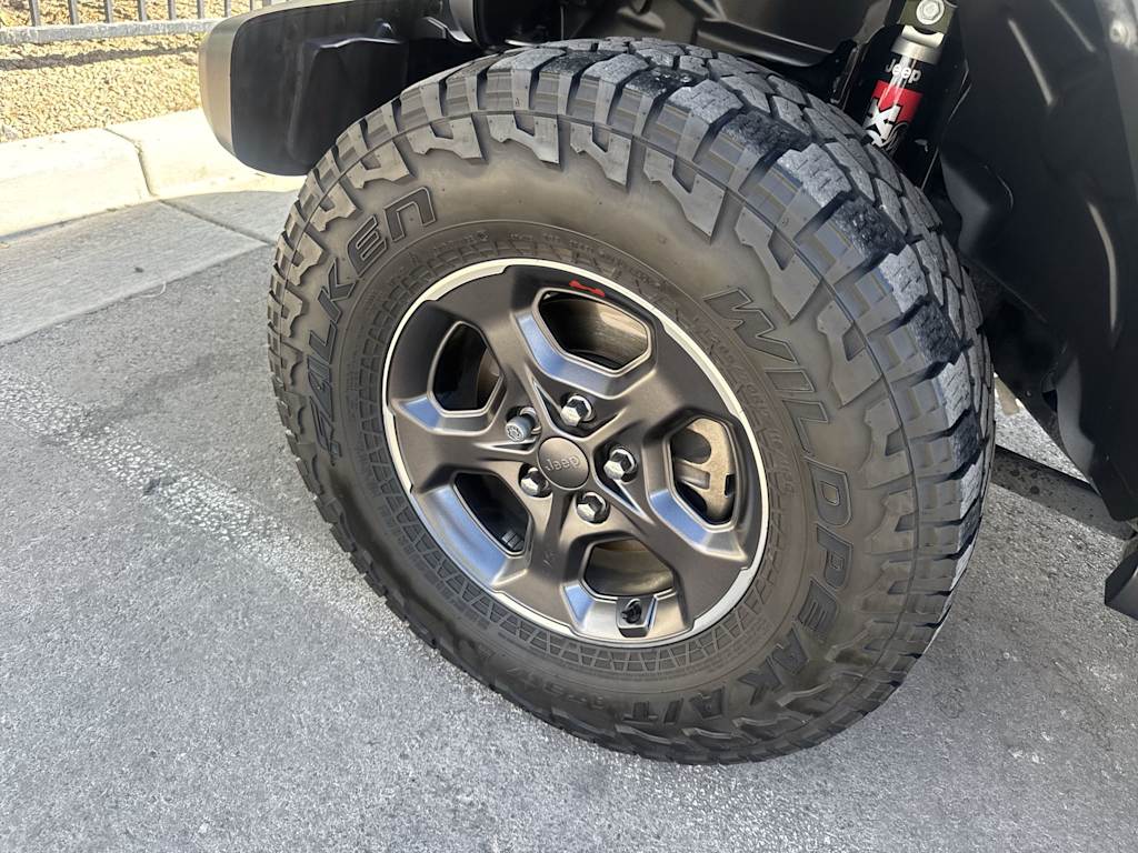 Thumbnail: 2021 Jeep Gladiator - 8