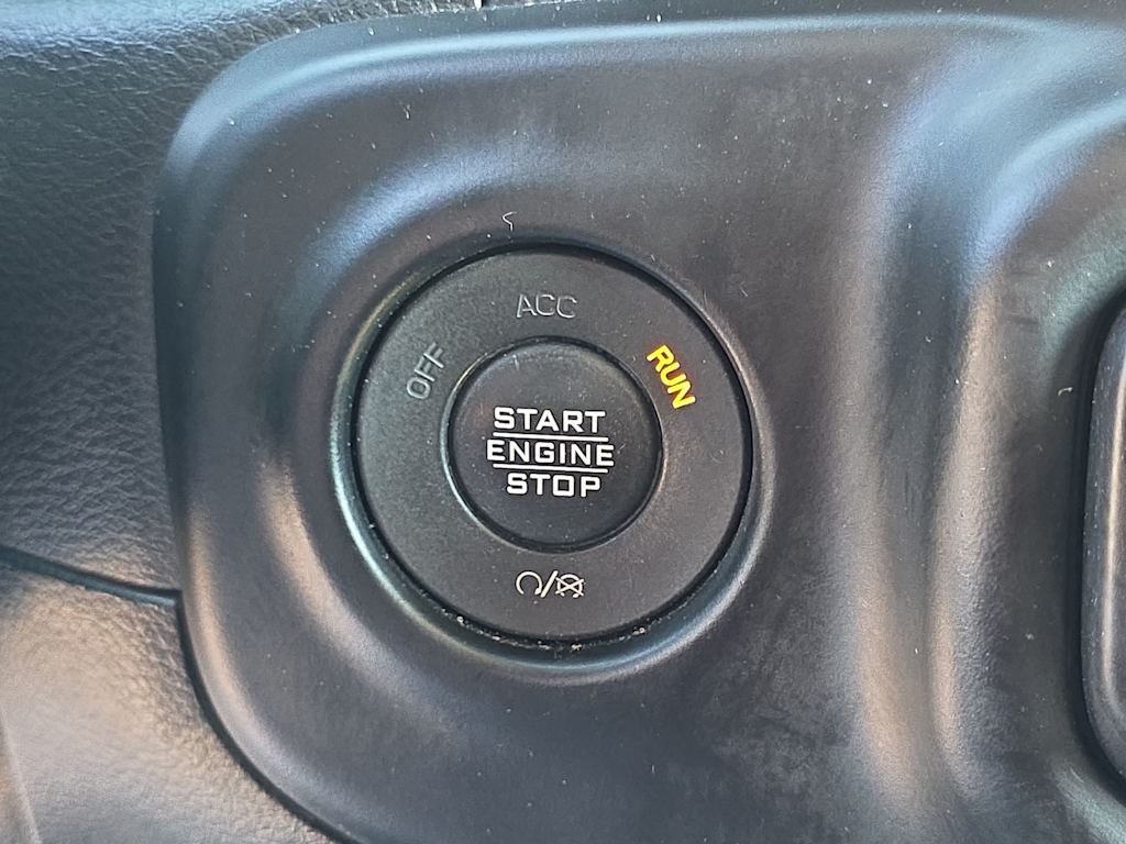 Thumbnail: 2020 Jeep Gladiator - 24