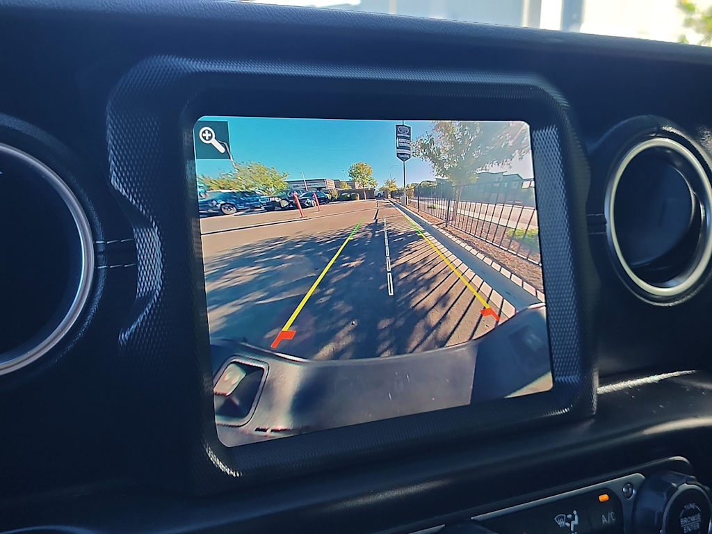 Thumbnail: 2021 Jeep Gladiator - 24