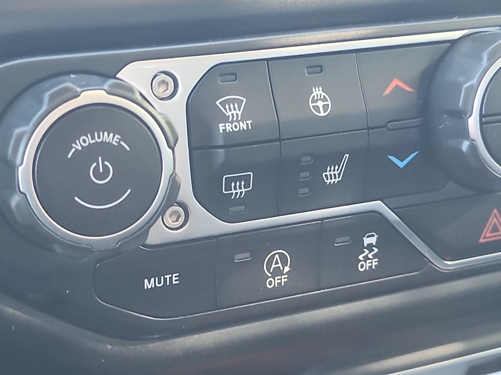Thumbnail: 2021 Jeep Gladiator - 27