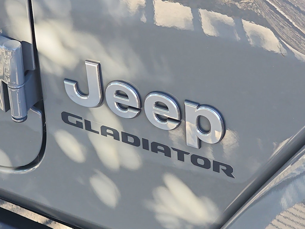 Thumbnail: 2021 Jeep Gladiator - 7