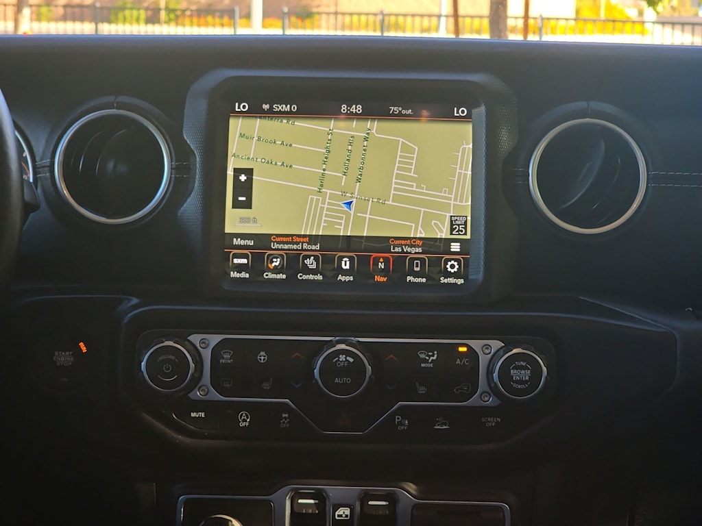 Thumbnail: 2021 Jeep Gladiator - 28