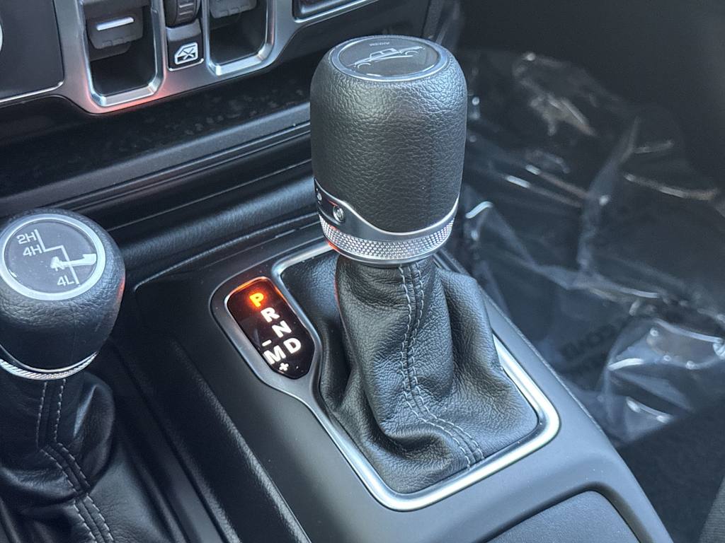 Thumbnail: 2026 Jeep Gladiator - 15