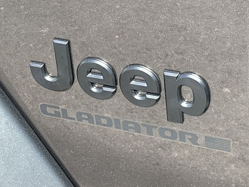 Thumbnail: 2025 Jeep Gladiator - 23