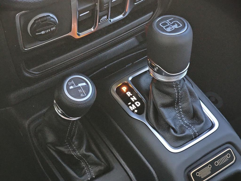 Thumbnail: 2026 Jeep Gladiator - 15