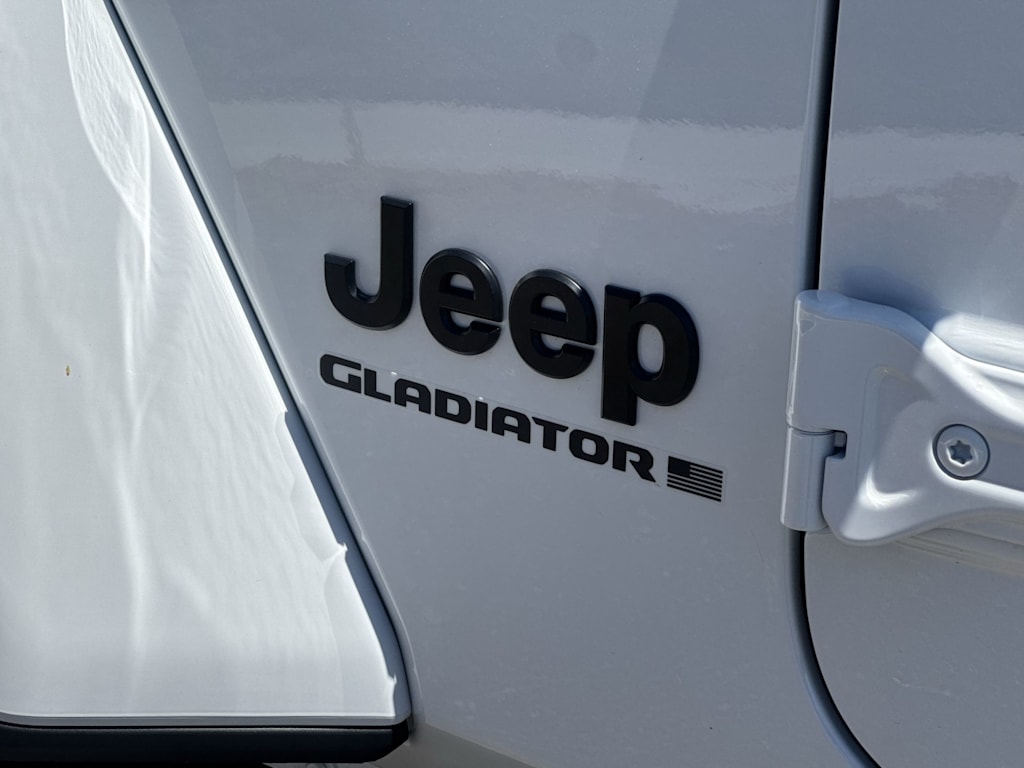 Thumbnail: 2026 Jeep Gladiator - 6