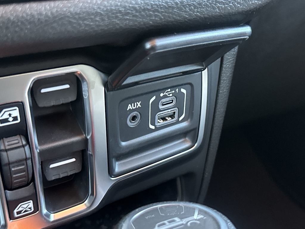 Thumbnail: 2026 Jeep Gladiator - 24