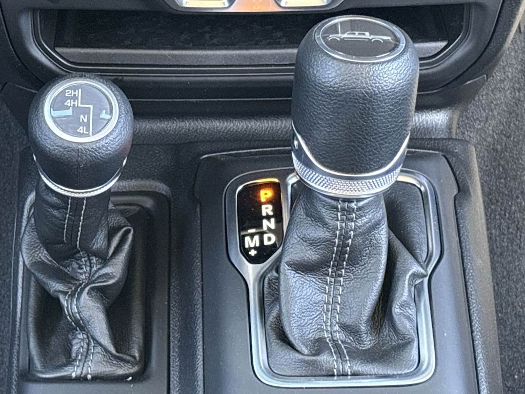 Thumbnail: 2025 Jeep Gladiator - 15