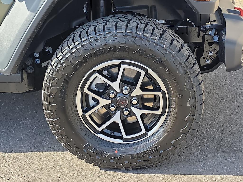 Thumbnail: 2026 Jeep Gladiator - 8