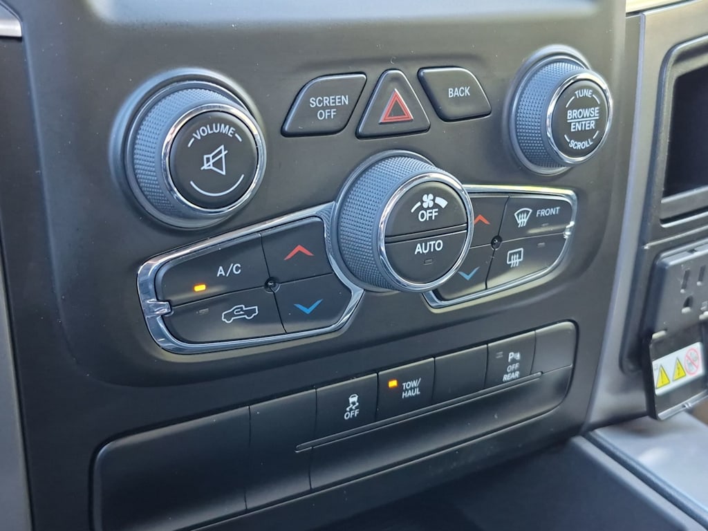 Thumbnail: 2024 RAM 1500 - 23