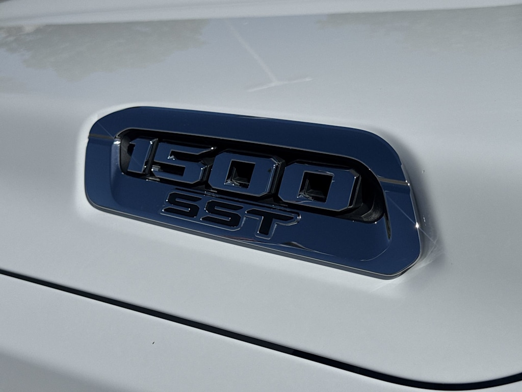 Thumbnail: 2025 RAM 1500 - 7