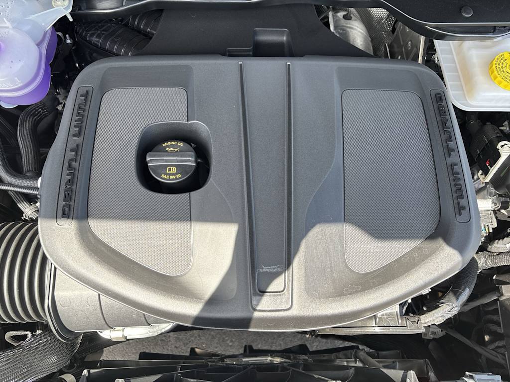 Thumbnail: 2026 RAM 1500 - 9