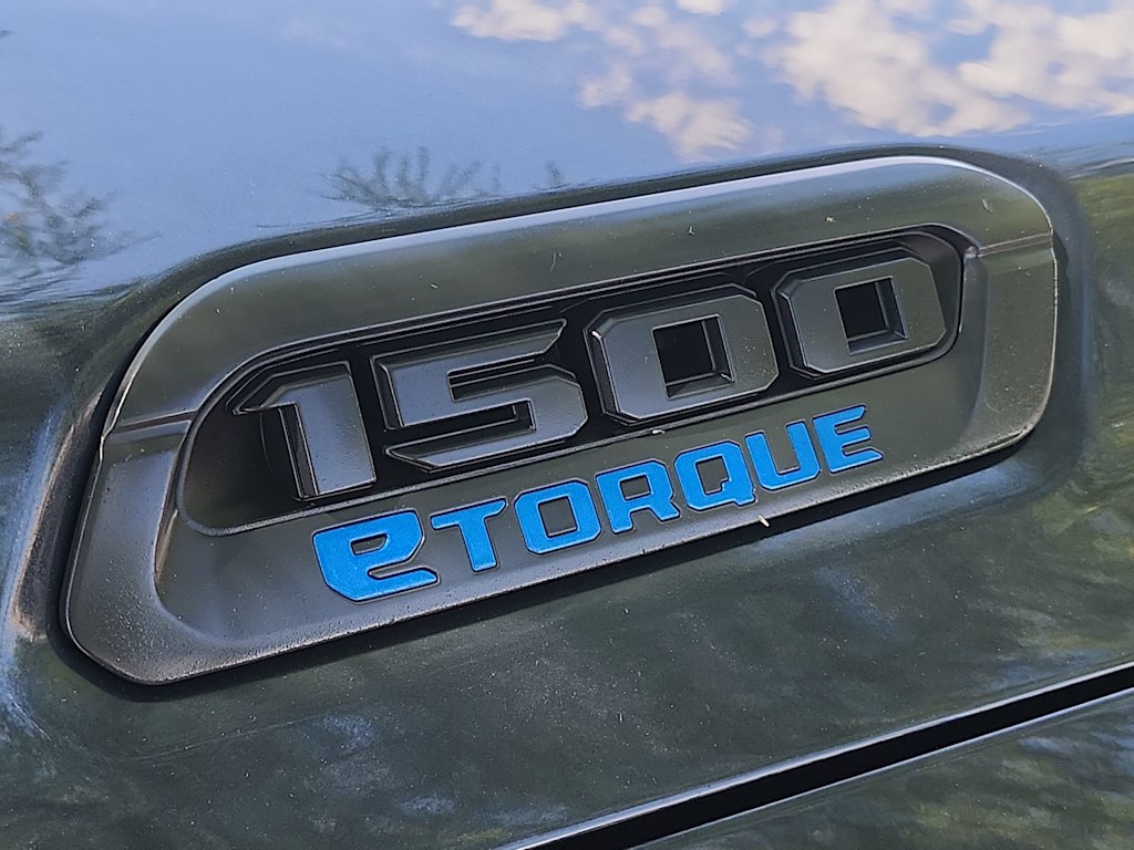 Thumbnail: 2026 RAM 1500 - 6