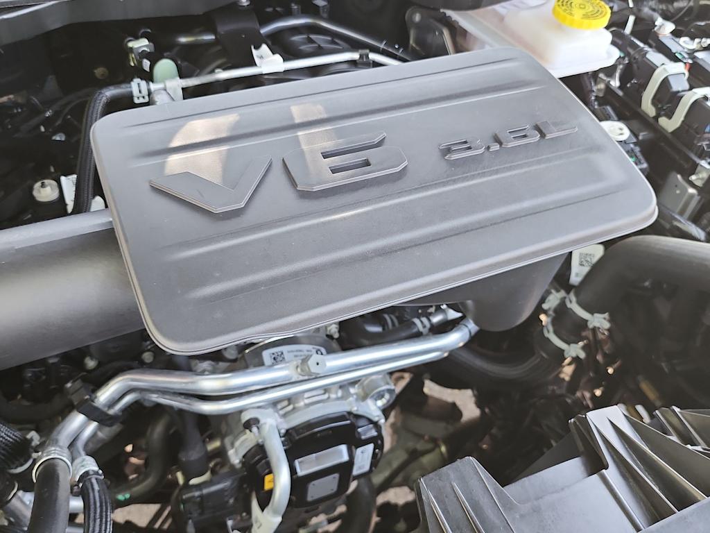 Thumbnail: 2026 RAM 1500 - 8