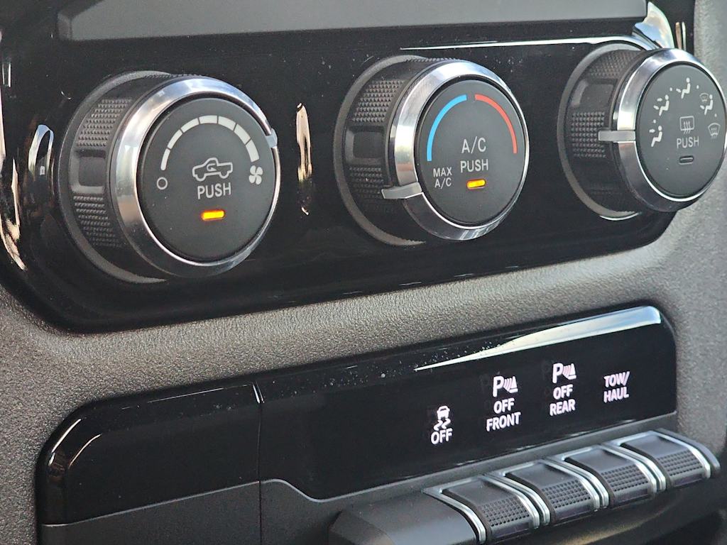 Thumbnail: 2026 RAM 1500 - 29
