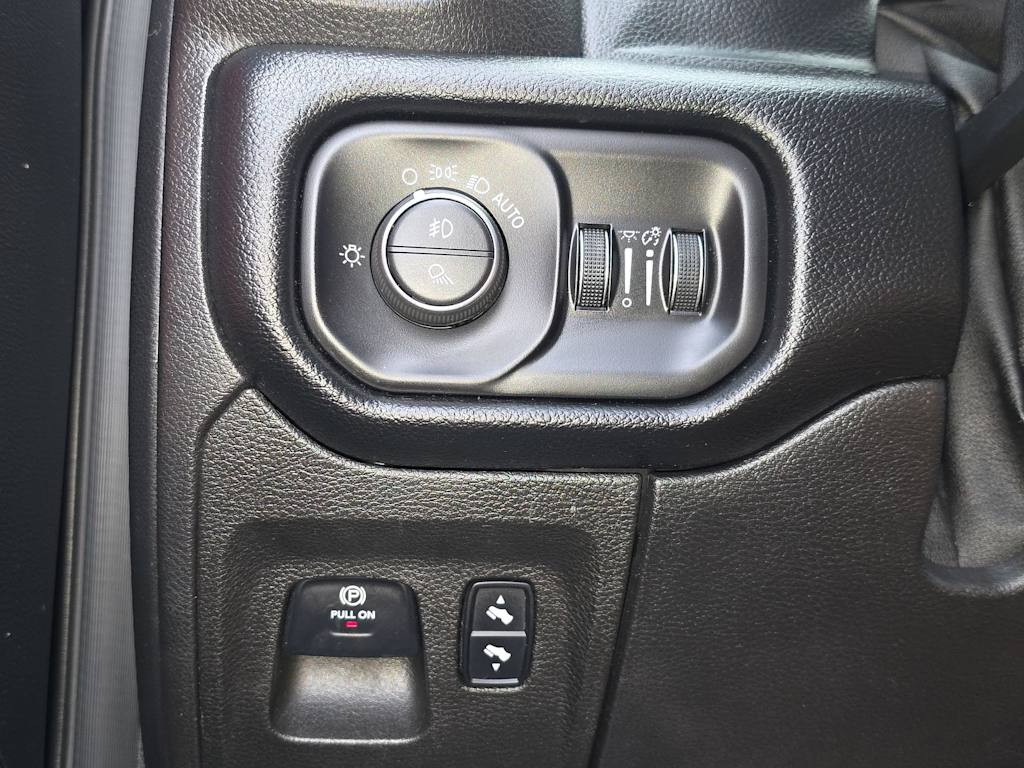 Thumbnail: 2019 RAM 1500 - 28