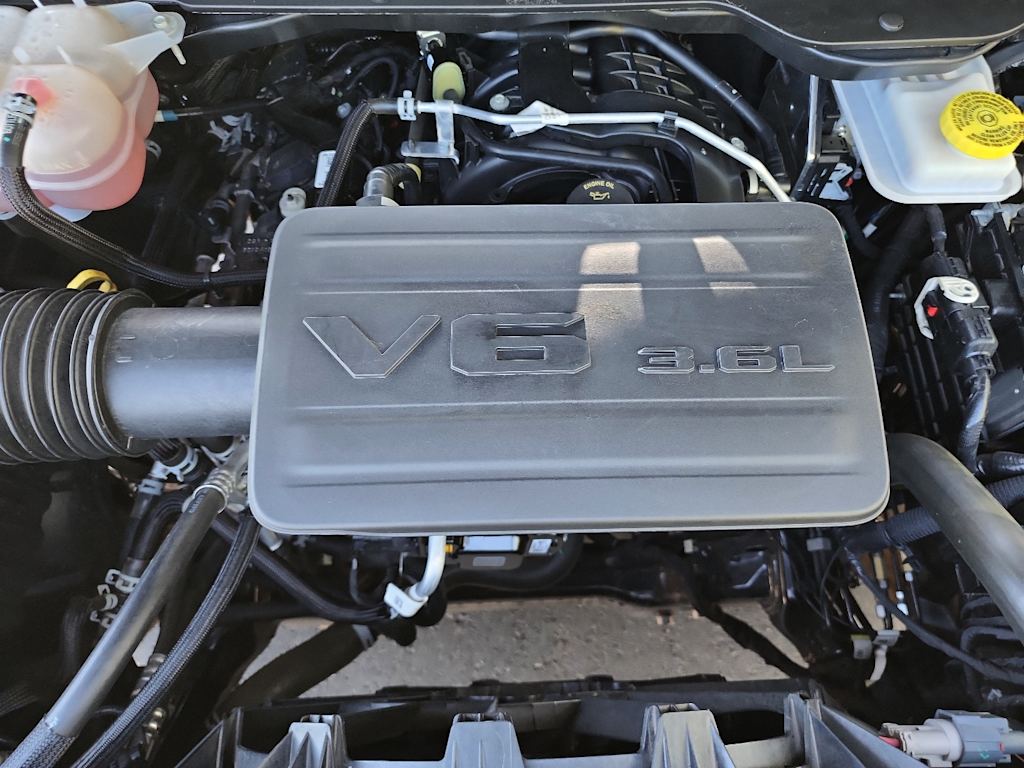 Thumbnail: 2025 RAM 1500 - 9