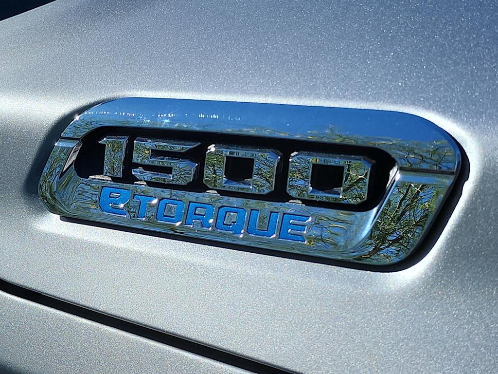 Thumbnail: 2025 RAM 1500 - 18
