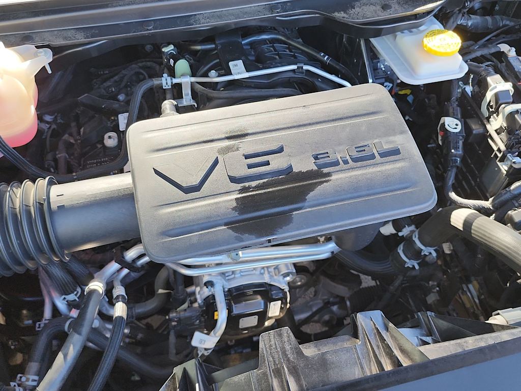 Thumbnail: 2025 RAM 1500 - 8