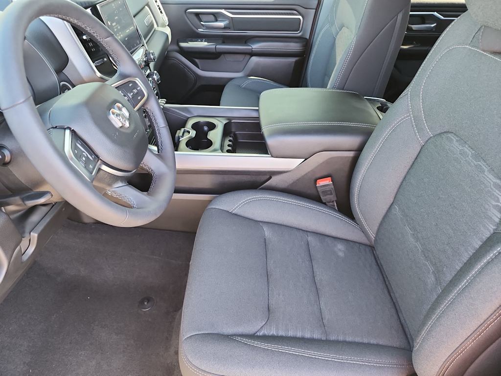 Thumbnail: 2025 RAM 1500 - 10
