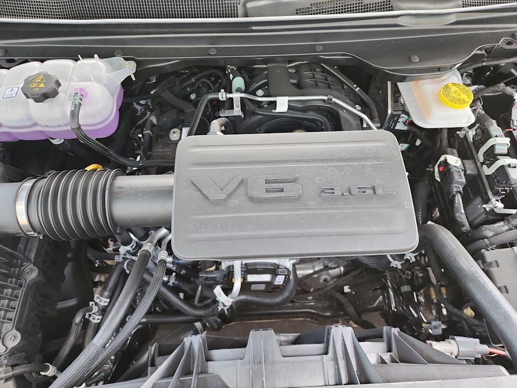 Thumbnail: 2026 RAM 1500 - 9