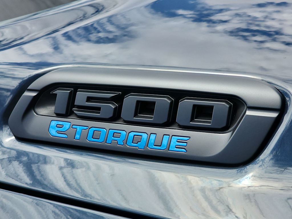 Thumbnail: 2026 RAM 1500 - 7