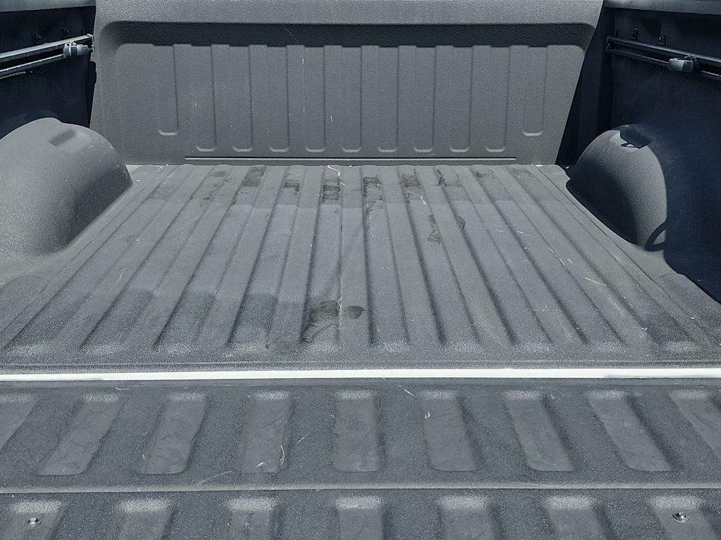Thumbnail: 2025 RAM 1500 - 17