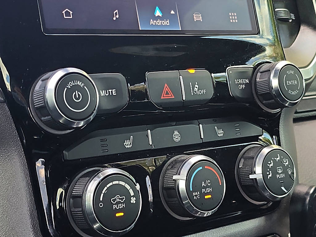 Thumbnail: 2025 RAM 1500 - 26